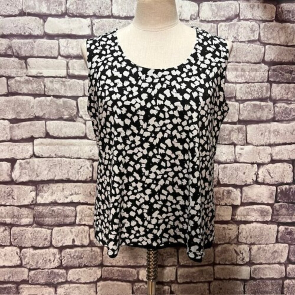 Tiana B. Reversible Black & White Tank Size L